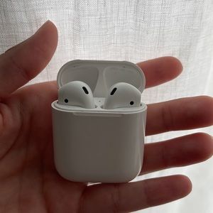Apple AirPods